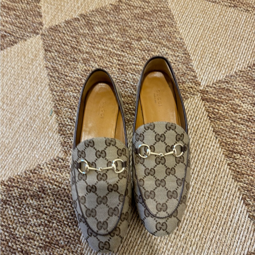 Gucci Beige and Ebony Shoes